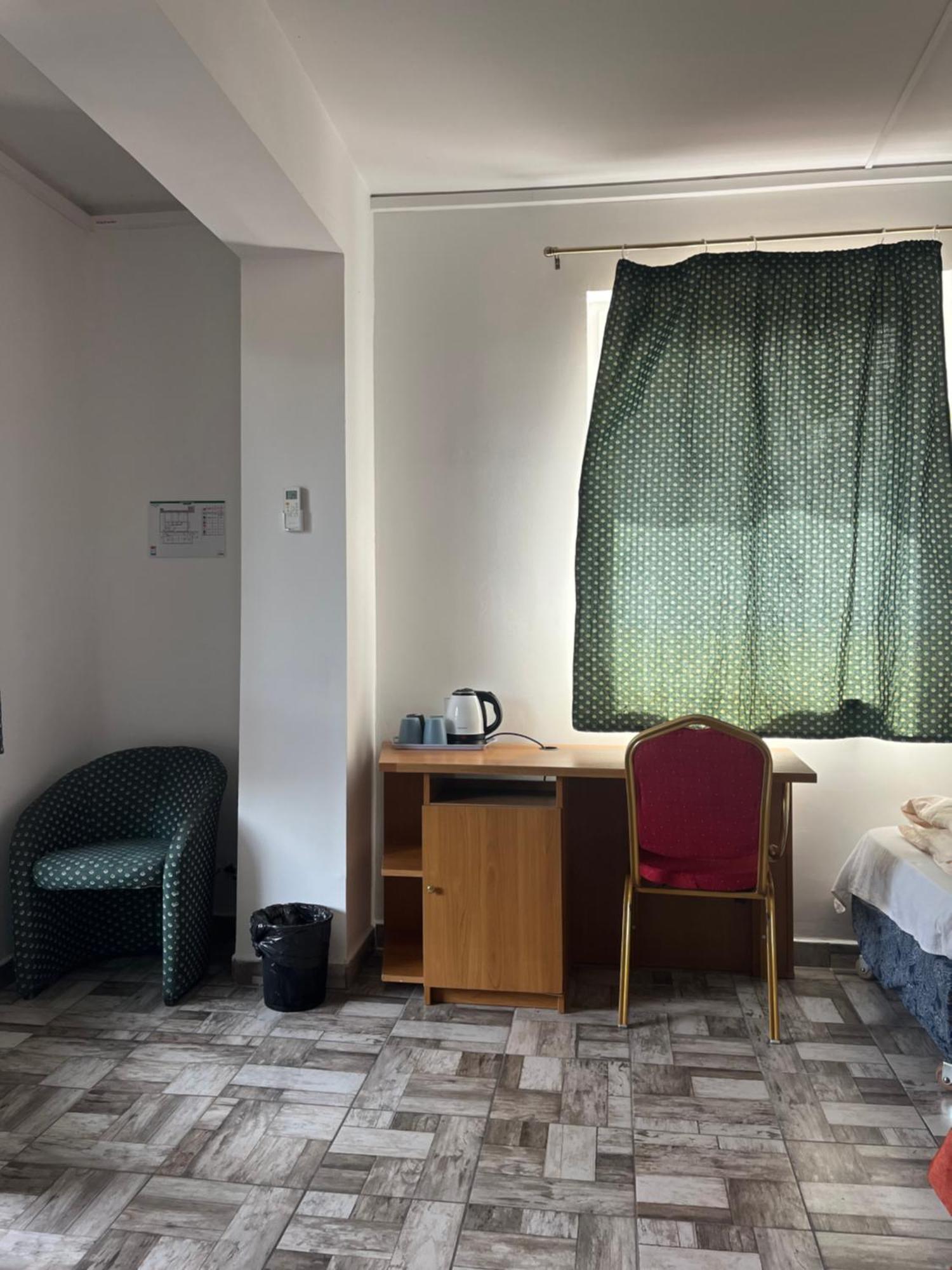 Fenyves Hotel بالاتونفينيفيس المظهر الخارجي الصورة
